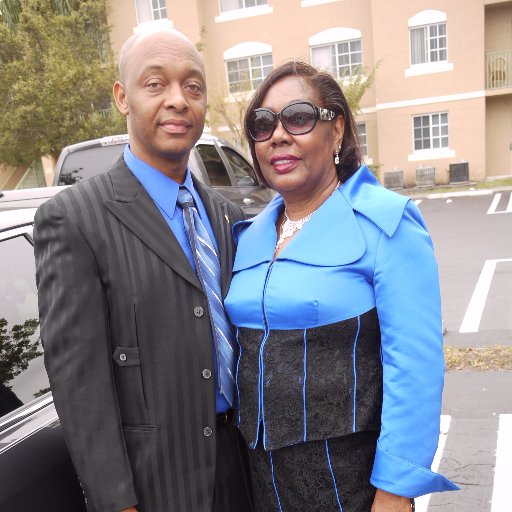 GloriaBMurray's profile picture. #RIPAuntPrudence
via @kairy