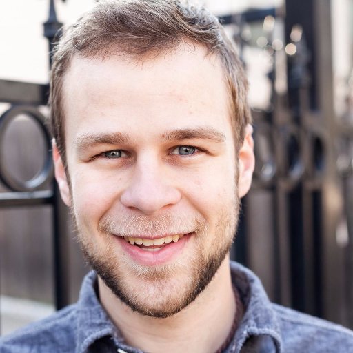 ArielTRV's profile picture. Thinker. Adventurer. Entrepreneur.