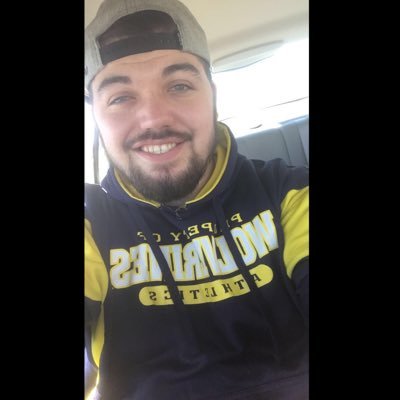 DravenM_'s profile picture. Those who stay, will be champions〽️