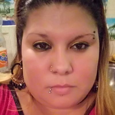 debora_sole's profile picture. amo mi vida hací como pasan cosas lindas tambien cosas malas pero lo mas lindo k tengo amigos muy pocos k valen oro familia hermosas k adoro y bellos animalitos