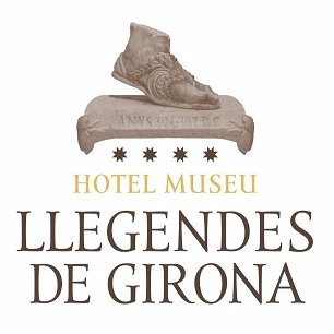 Hotel Museu Llegendes de Girona situat als peus de la catedral combina l'encant històric d'aquest edifici amb modernitat, creant un ambient comfortable i únic.