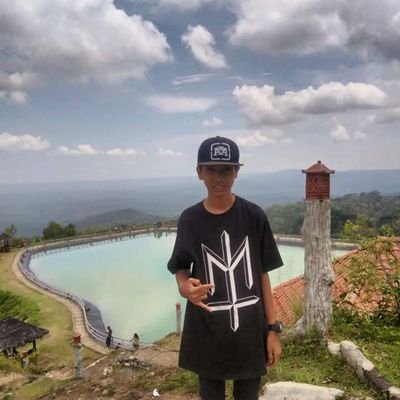 agungcahyo30031's profile picture. 