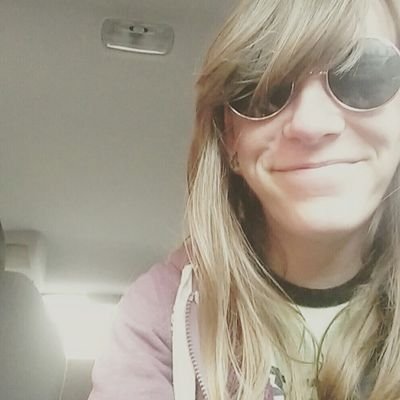 LadyMoJo's profile picture. I just want to go skate.