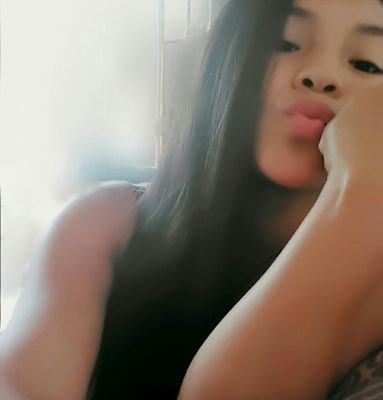 editharies25's profile picture. 