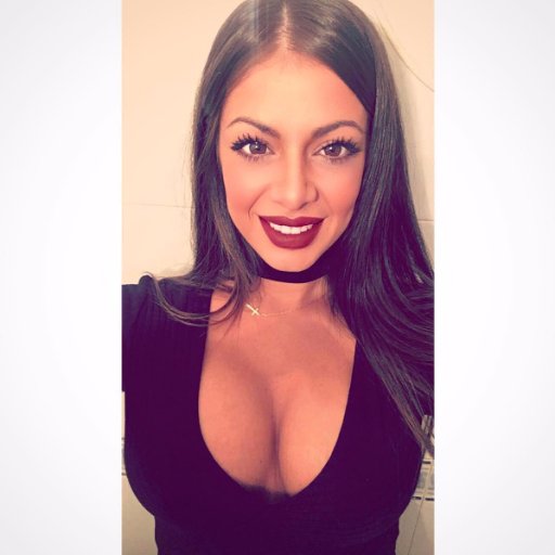 F A B I O L A ♚† Colaboraciones por DM 📧 PhotoDesigner for Phillip Morris 👻 • Sevilla 💅GamerGirl 💎