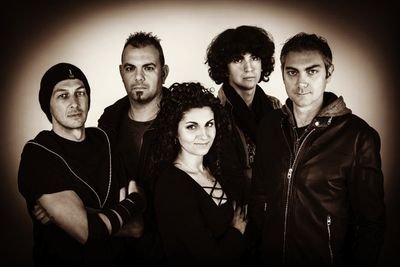 calm_apparente's profile picture. Band musicale emergente piombinese