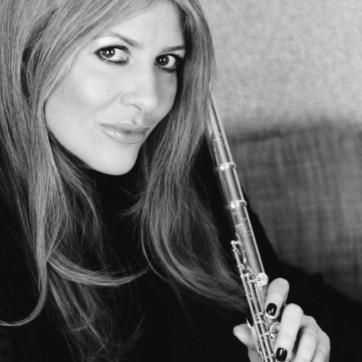 The Official Twitter account for flautist Lisa Friend. Youtube: https://t.co/RVJSra6jBZ iTunes: https://t.co/PFs8UNtIyf 🎶