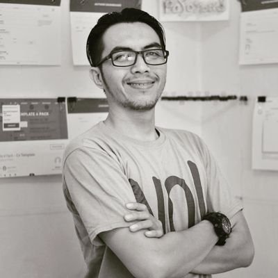 Graphic Designer | Creative Marketing | Free Diver. I love something new, something that can make me curious. hope enjoy to connect you to be my friend. :)