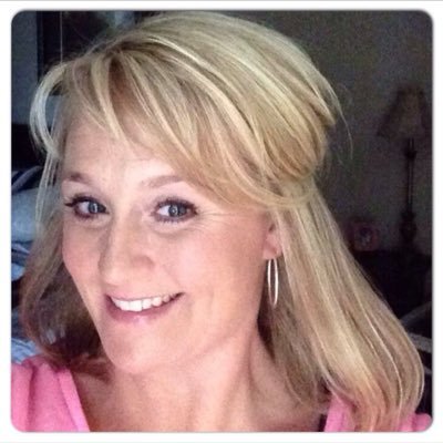 nay_rdavis's profile picture. 