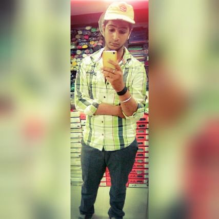 NaveenP70533670's profile picture. Crikater