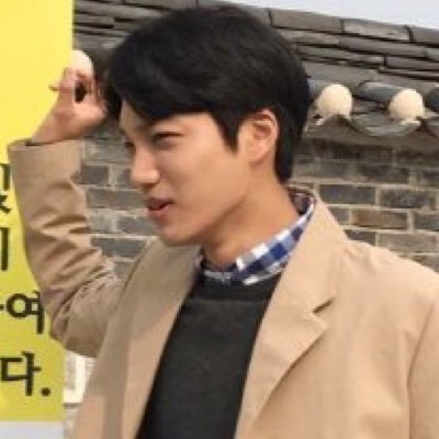 visualgIow's profile picture. 