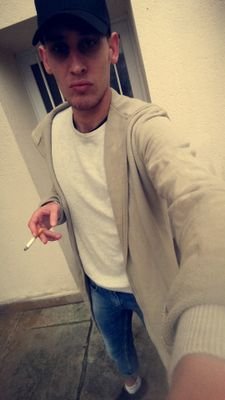 DaSuba__'s profile picture. On dit qu’on va bien, tout est relatif
J’dis qu’j’suis quelqu’un d’bien, tout est relatif