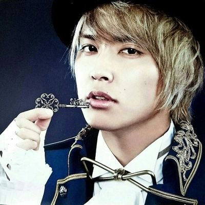 手越祐也 フォローどんどんしてね～★
たくさん絡もうぜ♡  KYST NEWS