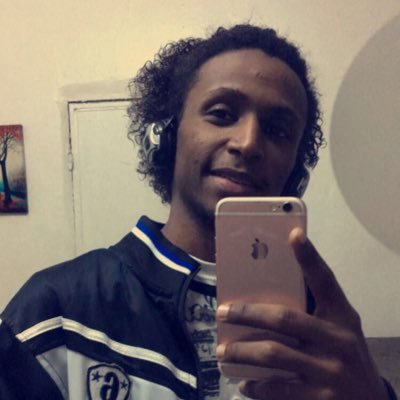 TRL0v3's profile picture. Be loyal or stay single ✌🏽😎