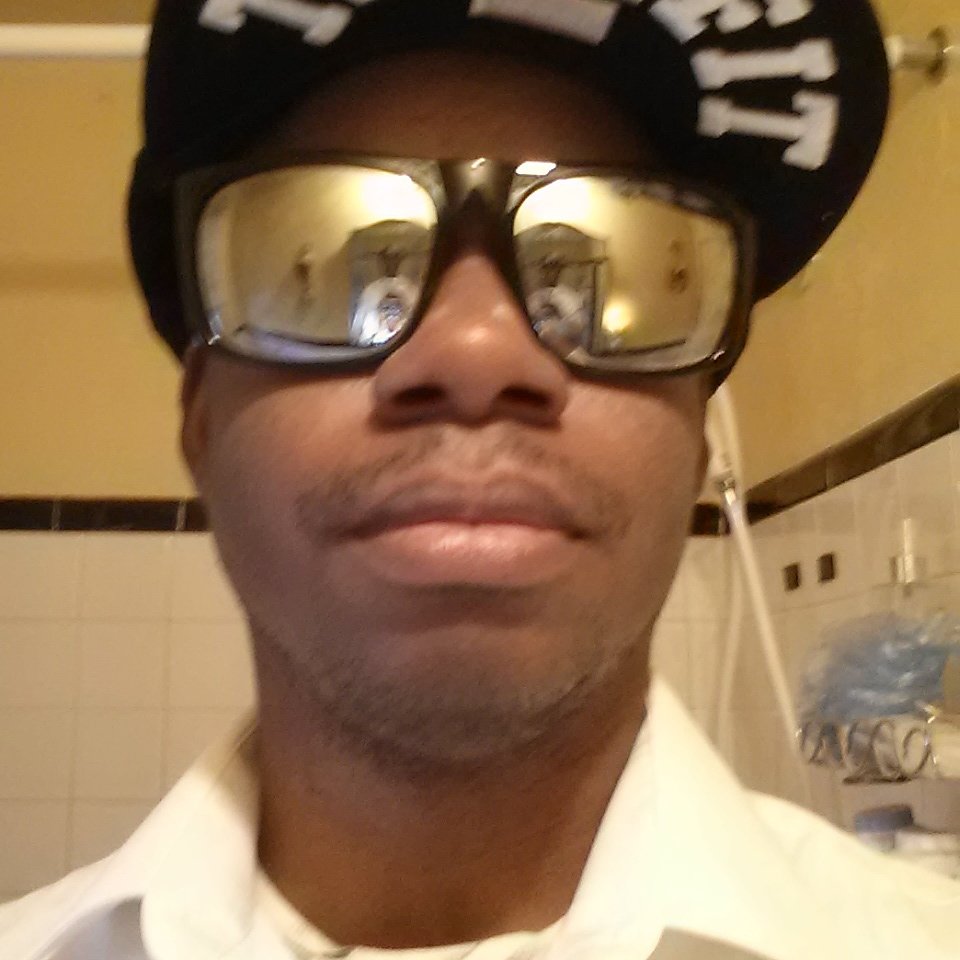 Hustle hard getting this money $$$$$$ Stay true 2 da game