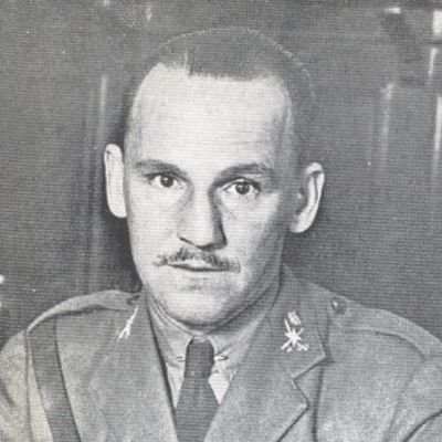 goded_manuel's profile picture. 1882 🎂 // ¿Sublevado? Fiel a la patria 🇪🇸 // Antirrepublicano ¡Viva España! y nada más! 📣 // Capitán del Estado Mayor 👮🛡 // IES La Bahía 📝📚