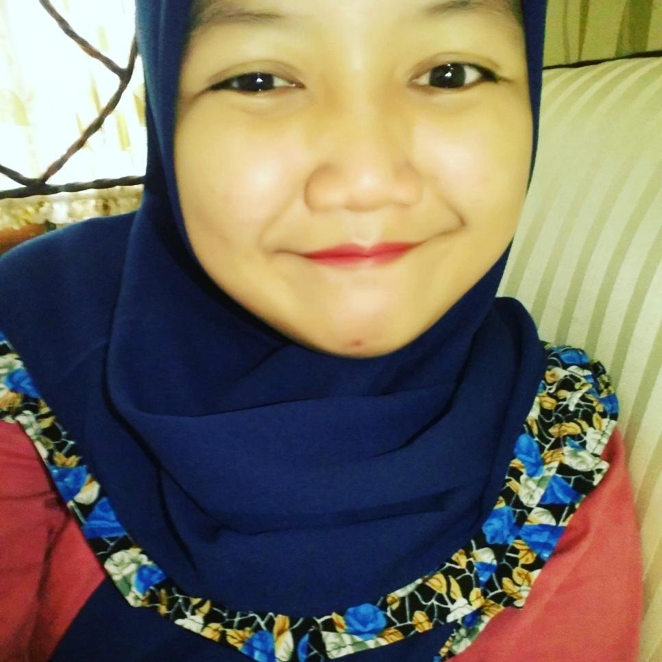 Kebahagian wanita bukan berasal dari ketampanan seorang pria,, melainkan dari sikap diri pria itu sendiri,yg memperlakukn seorang wanita dgn hati yg tulus シ ♥