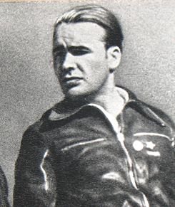 EnriqueLister07's profile picture. Dando guerra desde 1907. ¡Viva el Partido Comunista de España! 🇪🇸
Republicano ✋
           - IES La Bahía -