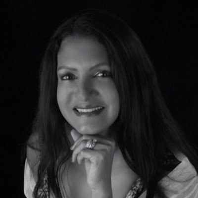 Dominicana. Ingeniera Civil. Experta en Vivienda. Gerente General del Grupo Pedralbes. Fui la primera presidente de Acoprovi y Asesor permanente de Acoprovi