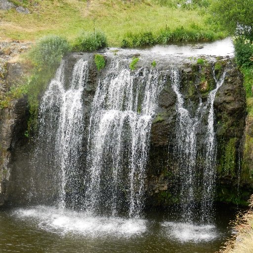 Situé au sud de la région Auvergne-Rhône Alpes, ce département saura régaler vos pupilles et vos papilles.
[Page non officielle]