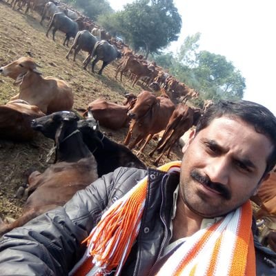 9928773007's profile picture. मेरे ट्वीट को सेक्युलर ना पड़े।।