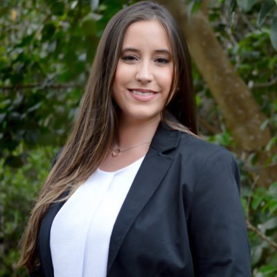 South Florida Native. Product Marketing Specialist. FAU Alumni. All opinions are mine. 👩🏻💻📊📱