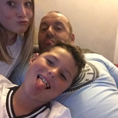 MoulsonLee's profile picture. 