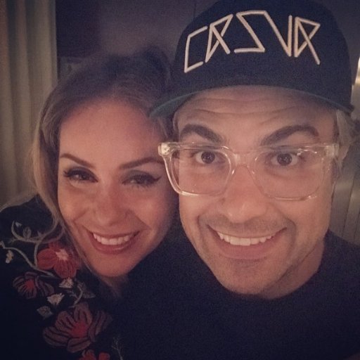 Fc dedicado a Família Camil Balvanera!
. não será aceito nenhum tipo de ofenda
na nossa Na página quem descumprir será excluido
Fã que é Fã, Respeita