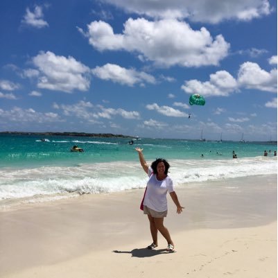 Real estate broker. B.A. in English from Indiana University-Bloomington, Artist, writer, picture book enthusiast, lover of nature. #scbwi member
