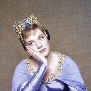 ジュリーアンドリュースのファンアカウント Fan account 本人公式は👉 @JulieAndrews ⭐️自叙伝「Home」日本語版発売中⭐️ドラマ「ブリジャートン家」Netflix配信中