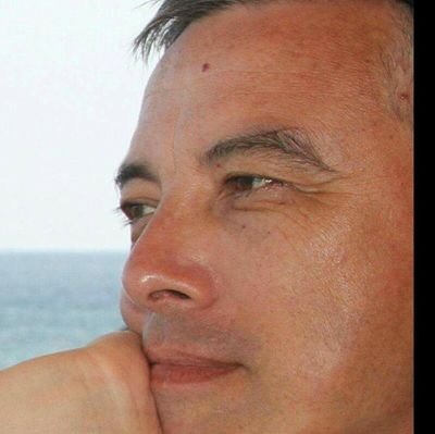 Продюсер, режиссер, сценарист Преподаватель. Алма-Ата моя первая любовь! ретрофестиваль! 77 кун юморист проект! Телепрограммы,концерты шоу выборы и пр