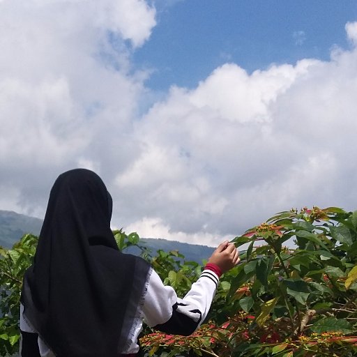 ratihasrim's profile picture. Single fighter | Instagram: @ratihasri