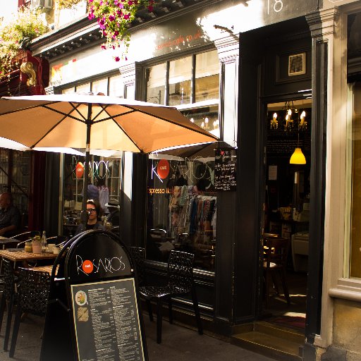 Rosarios (Roscoff Deli) is a traditional italian cafe in a beautiful side street in Bath. Here you will find good food, real italian coffee and cakes.