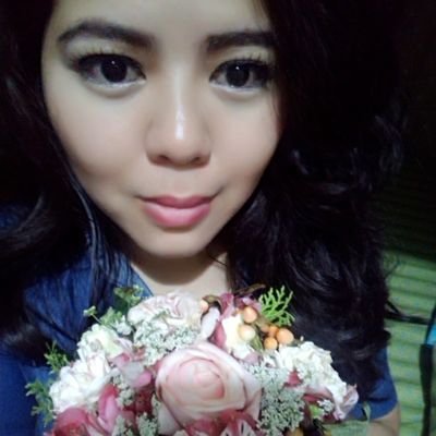 AyadeLeon_xvi's profile picture. “Beneath the makeup and behind the smile I'm just a girl who wishes for the world.” ♕