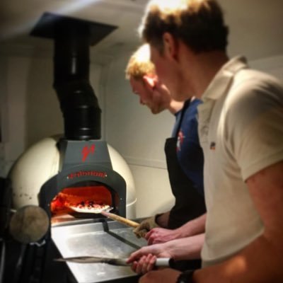 Manager of @doughballers. Lover of great food and passionate to share our menu with the country 🍕