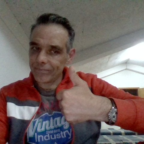 GuxEmanuel's profile picture. 