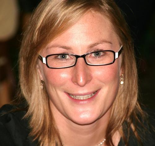 Amsterjoy's profile picture. Leidinggevende Day a Weekschool, Intern Begeleider, SVIB-coaching, houd van lekker eten én koken, optimist