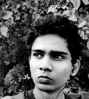 BBattlebee's profile picture. Live your life to the fullest . Listen your music way too loud .be as crazy as different you want to be .