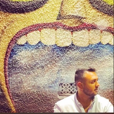 DJ, and Producer dabbling in tech-house, techno, minimal, and deep house. https://t.co/4MYS6OYVMQ Bookings - daris.shamsi@gmail.com