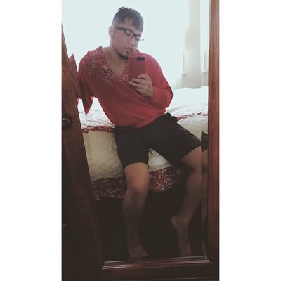 DEJUEGERBOMB's profile picture. fuck bitches, get money.
