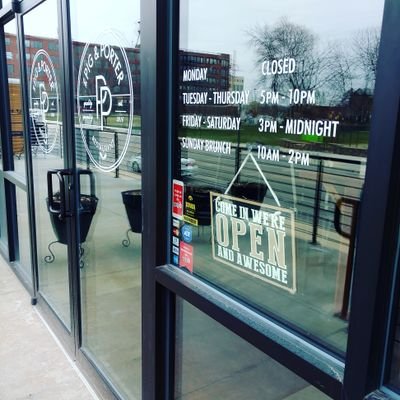 Cedar Rapids, IA restaurant rocking the foodie and craft cocktail scene!