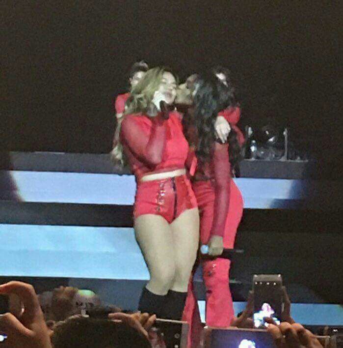 Troxona_bb's profile picture. 