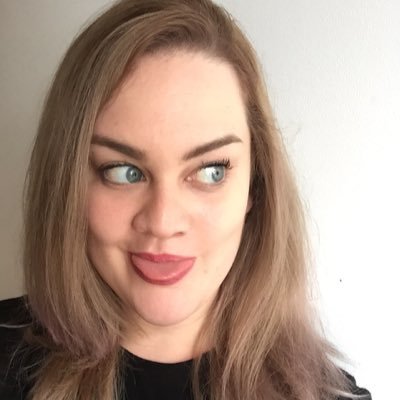 sarahveness's profile picture. pizza pop and gin enthusiast