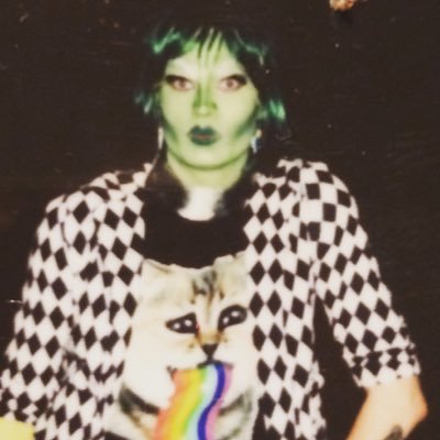 Pisces, Slytherin, Mormon, Lawyer, Drag Queen. Dig? #HouseOfCoxx