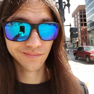 Coding, machine learning, video games, puns and fart jokes. Everything you shouldn't hope for in a twitter feed.