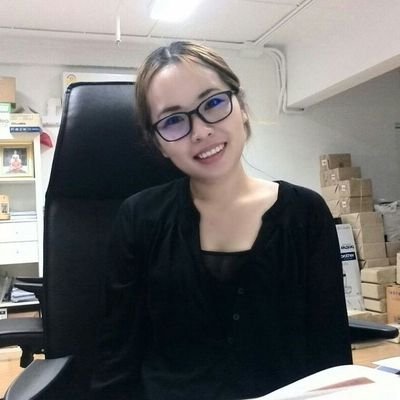 Lalita_Ing's profile picture. #อ่ะ #OneOKRock #StephenKing #NetFreedom #Privacy #OpenData #OpenGovernment #Thailand 
😛