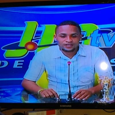 🏀cronista deportivo Productor General del programa⚾🏈⚽ cluster deportivo de 10:00 a 11:00pm por el canal https://t.co/XmLTnnfpCB Loco con mis 2 H.