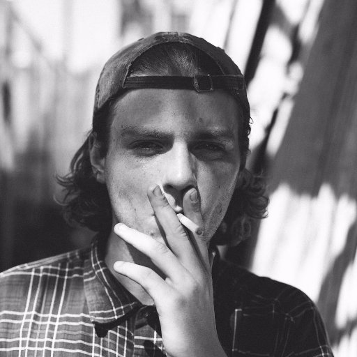 LincolnDeAbreu's profile picture. Sai daqui e vá ler Charles Bukowski