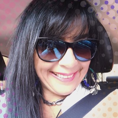 Jornalista por formação e formadora de opinião.