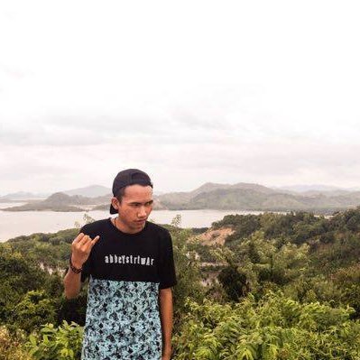 Belajar mandiri merintis karir untuk masa depan yg lebih baik #doaanaksoleh
#young #wild #be #good #again